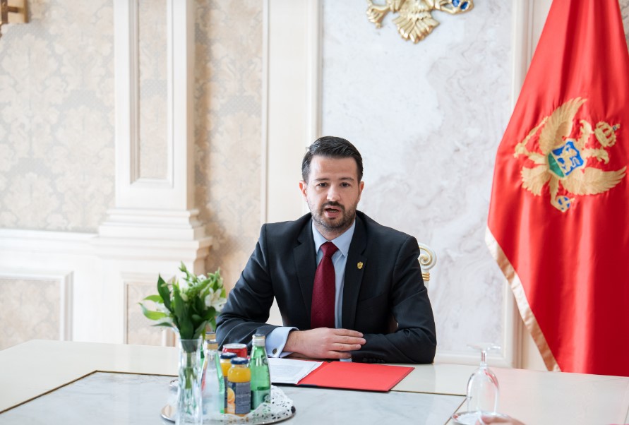 ĐOKO RADULOVIĆ ODE U OEBS MISIJU Milatović potpisao ukaze za pet ambasadora