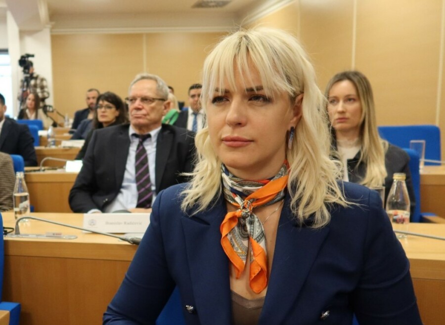 POKRET ZA PODGORICU Ne sarađujemo sa DPS-om, već vama iz PES-a ništa ne vjerujemo