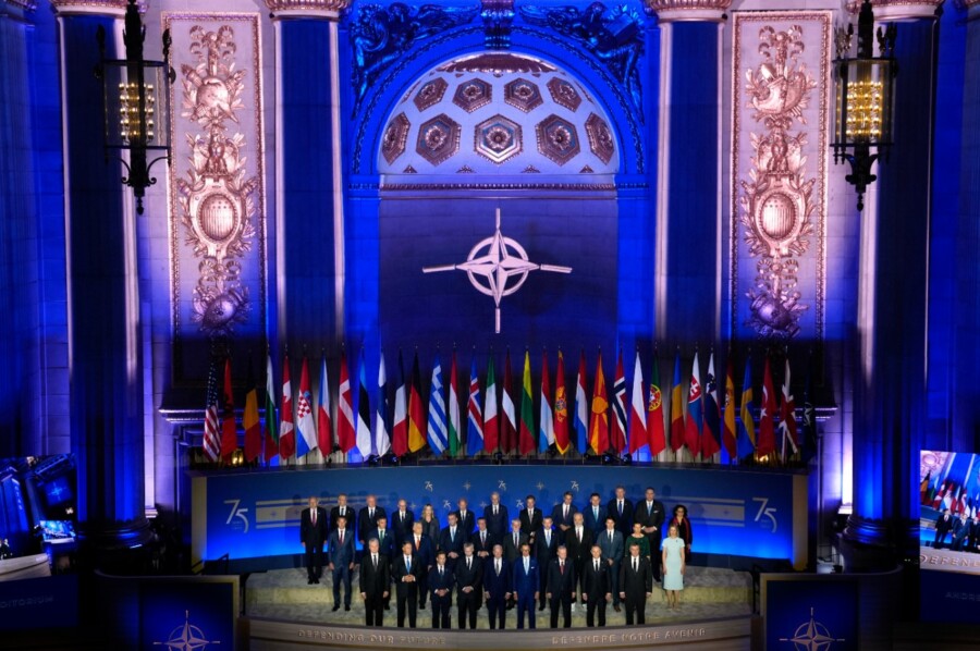 NATO pakt želi da komunicira sa Moskvom