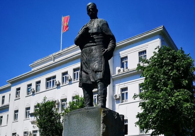 ANKETA DPS u Podgorici najjači, slijedi ZBCG pa PES
