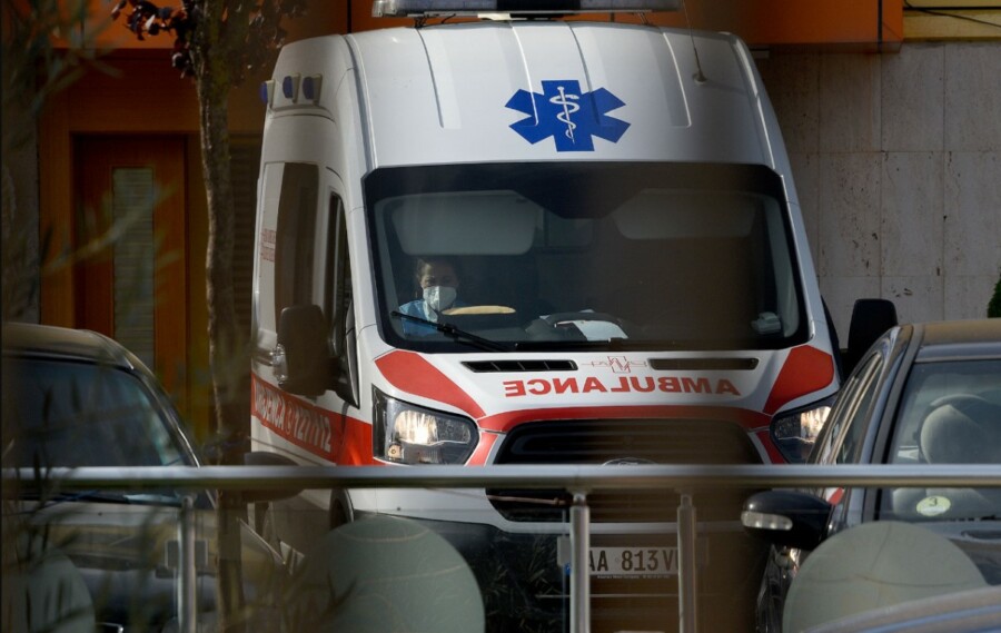 Žena sa četvoro djece pokušala da skoči u rijeku Bojanu
