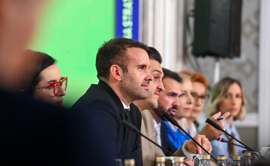 POGLEDAJTE SEMAFOR Vlada Crne Gore nije ispunila ni jedno ključno obećanje