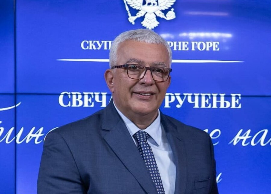 MANDIĆ SA CETINJA Smatram da smo dovoljno zreli da obnovimo Njegoševu kapelu na Lovćenu