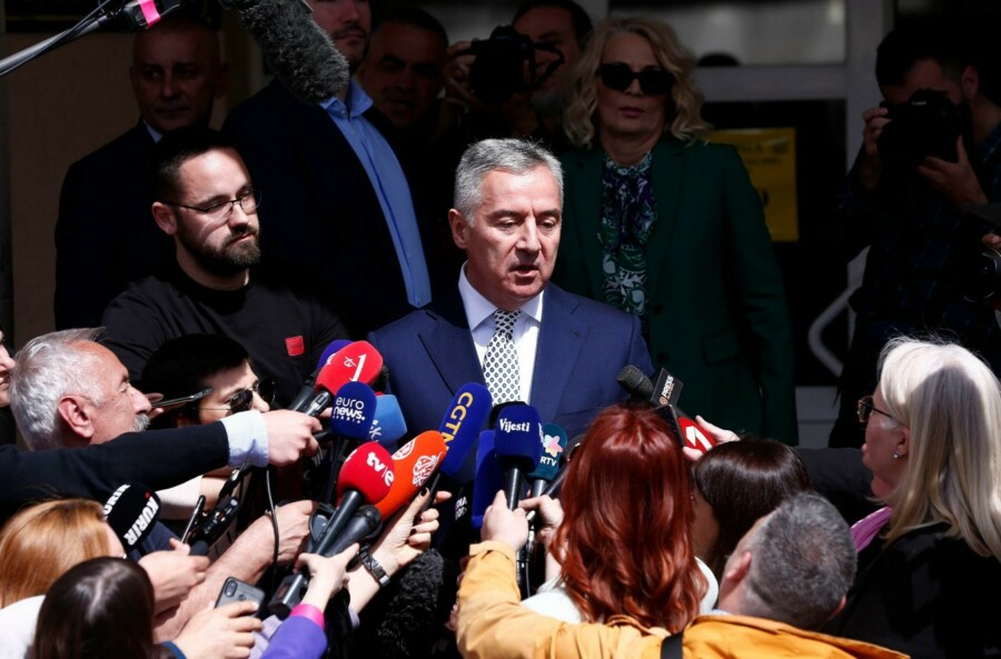 Policija, Tužilaštvo i ANB sinhronizovano preduzimaju mjere i radnje o navodnom planiranju atentata na Mila Đukanovića