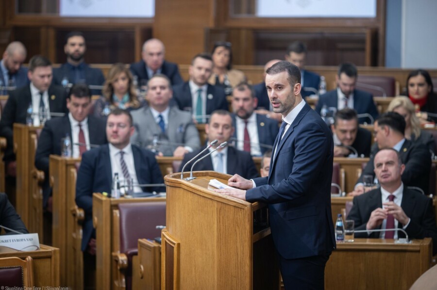 PREMIJERSKI SAT Milojko Spajić sjutra odgovara na (ne)prijatna pitanja poslanika