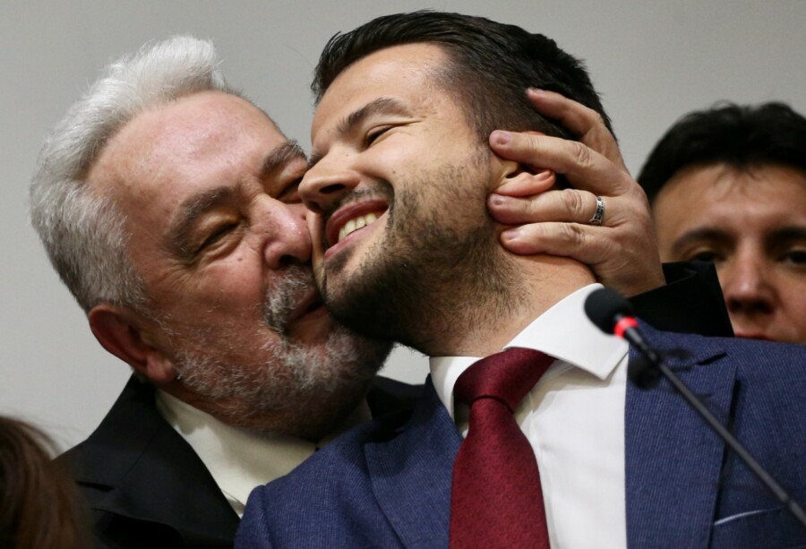POLJUBAC BAKSUZA UZIMA DANAK NSD ne ide na Milatović kanabe