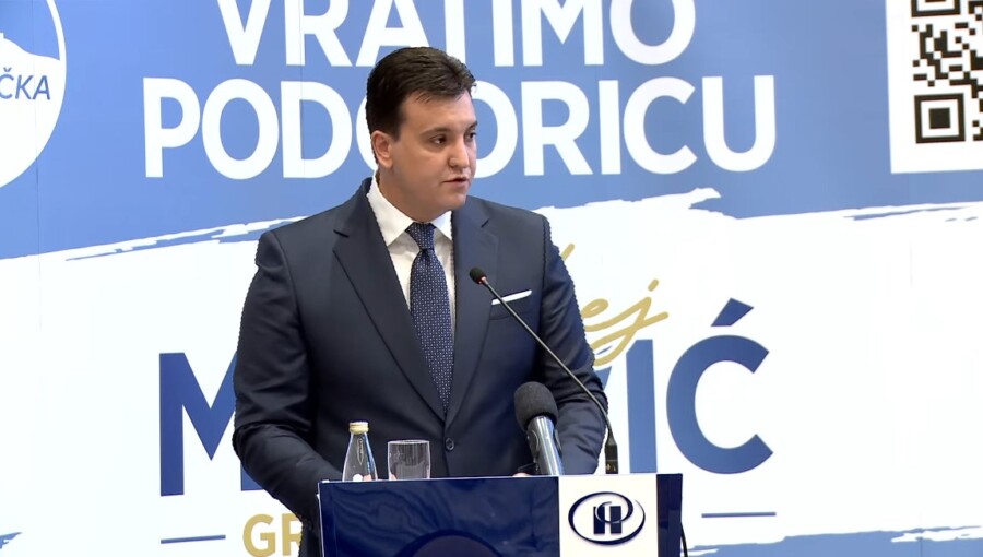 ANATOMSKI FENOMEN "Milojkova kičma" predstavila Podgoričku listu