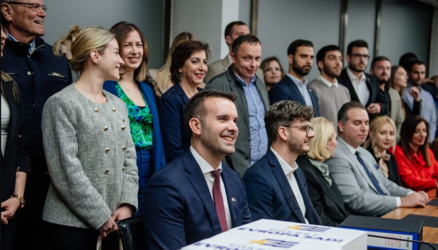 PES SAOPŠTAVA Dritan Abazović i URA imaju najveći problem, ne sa PES-om, već sa istinom
