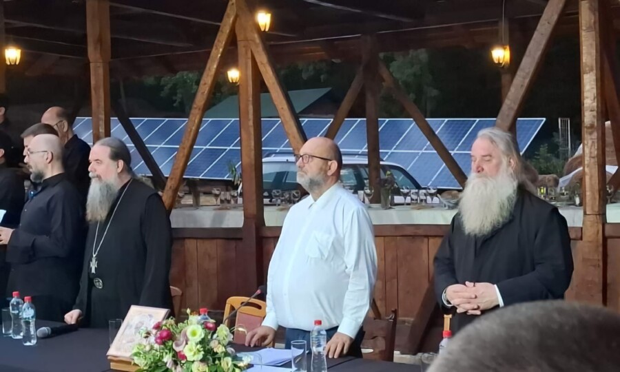 MANASTIR PINOSAVA Održana Velikogospojinska Akademija kod Karađorđevog hrasta