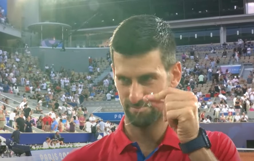 NOLE SA ČASNIM KRSTOM Ovo je potrebno da se dobije meč, molim se Bogu
