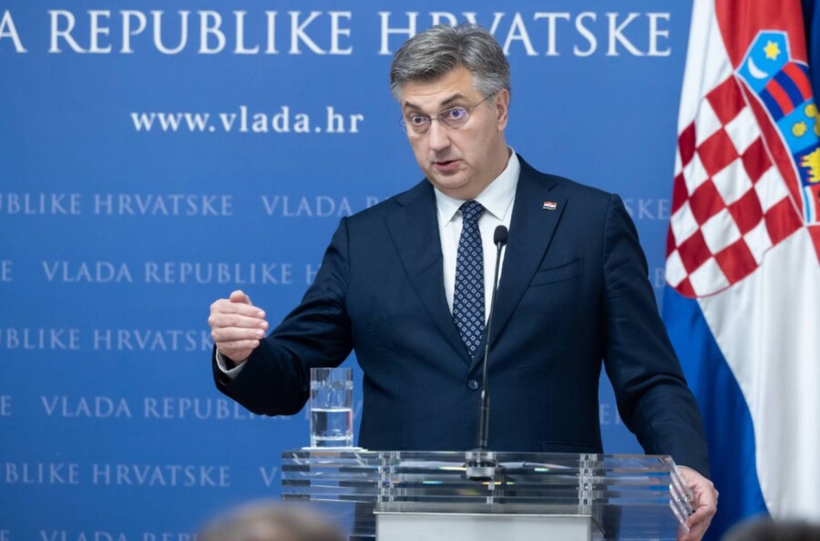 PLENKOVIĆ NA IVICI SUZA Severina šikanirana na granici sa Srbijom