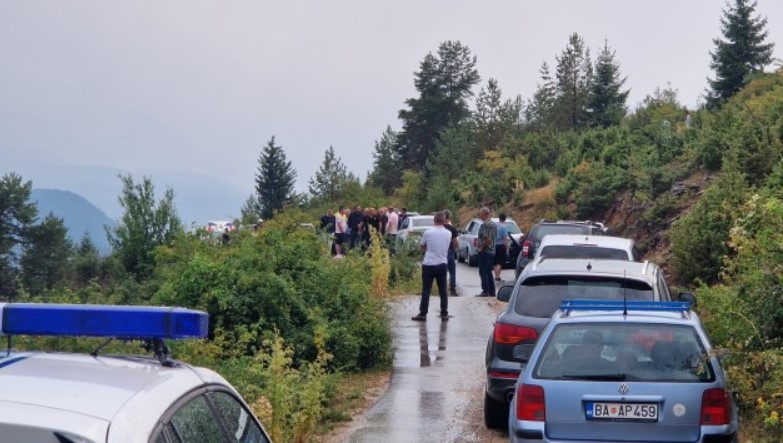 NAKON SVAĐE UBIJEN U VOZILU Pronađeno beživotno tijelo muškarca u Petnjici
