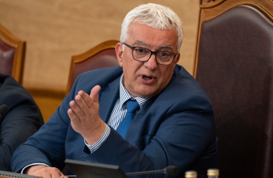 ŠEF PARLAMENTA Vladajuća većina ima snagu da može mijenjati „čak i Ustav“