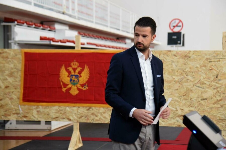 PES SAOPŠTAVA Abazović je svjestan urušenog Milatovićevog kredibiliteta