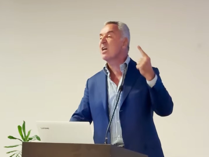 OPET PRIJETI Milo Đukanović se vatrenim govorom uključio u kampanju DPS-a za lokalne izbore (video)