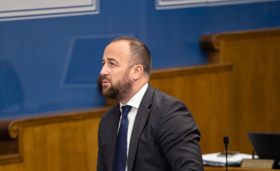 SAMOUVJERENI NIKOLIĆ Srbi su glasali DPS i opet će