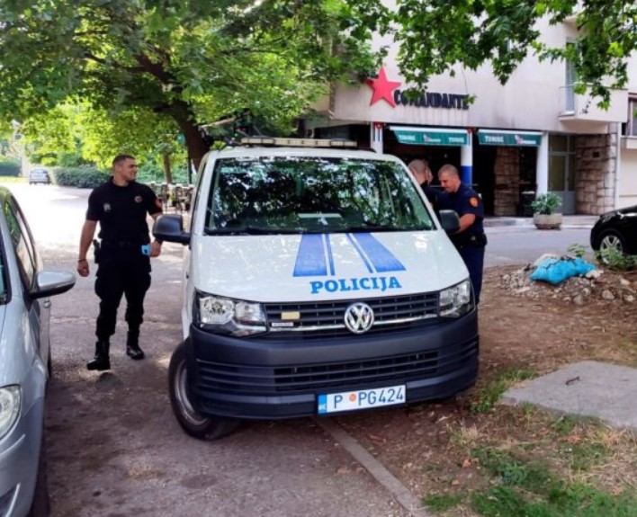 Policija uhapsila Vuka Ikovića jer je sprečavao zakopavanje uginulih krava