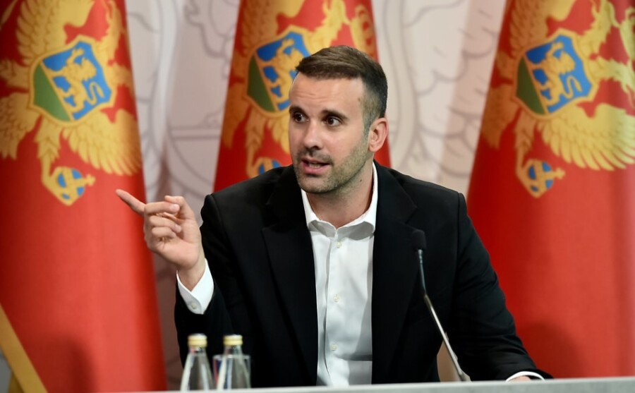 SPAJIĆ Apsolutno nikada ne bih razmatrao promjenu državnog statusa Crne Gore
