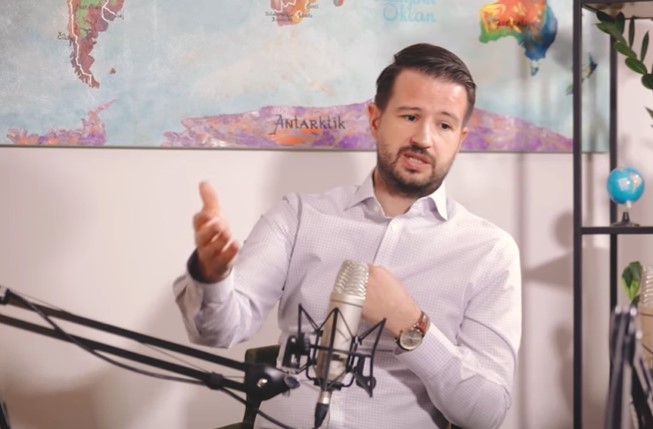 VESELO Predsjednik Crne Gore optužio Spajića da je sa Đukanovićem dogovarao "kripto zakone"