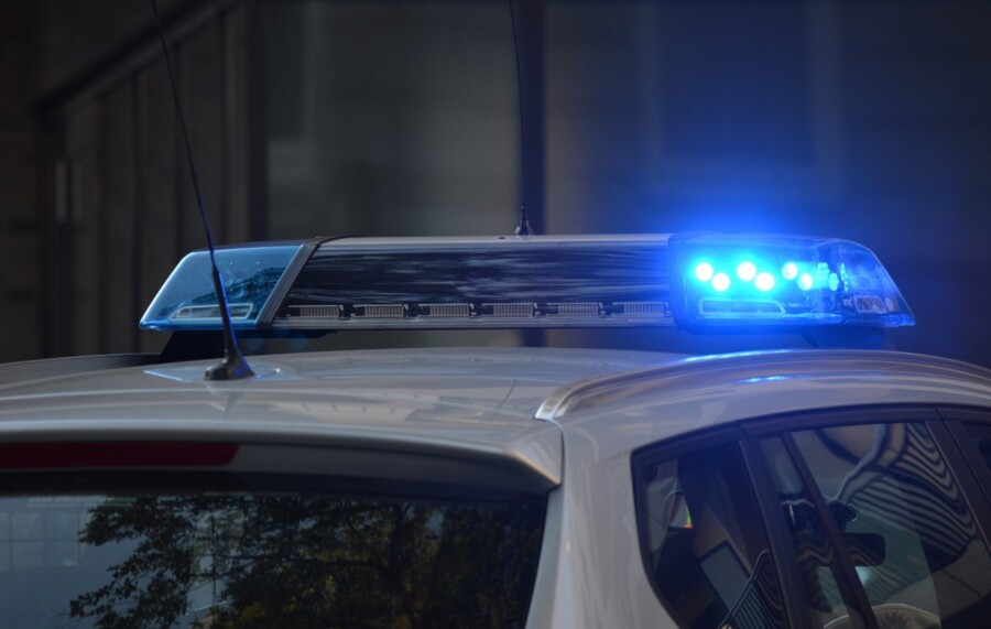 Uhapšen mladić koji je u Kotoru napao i izudarao policajca