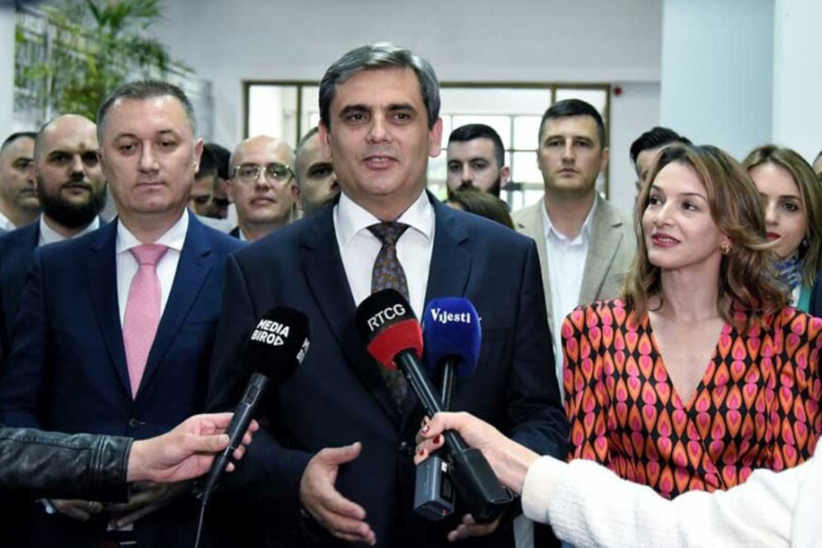 BS predala u skupštinsku proceduru Fejzićev i Rastoderov Predlog Rezolucije o genocidu u Šahovićima