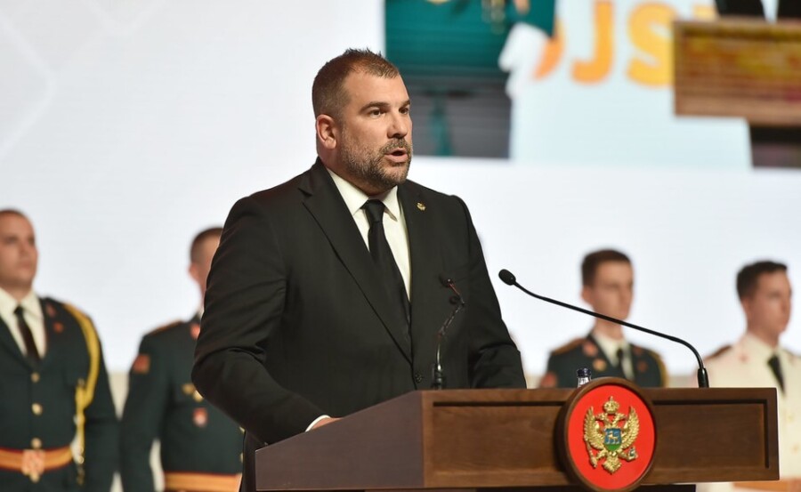 Krapović VDT-u pružio dokaze o nezakonitim radnjama načelnika Generalštaba Vojske Crne Gore