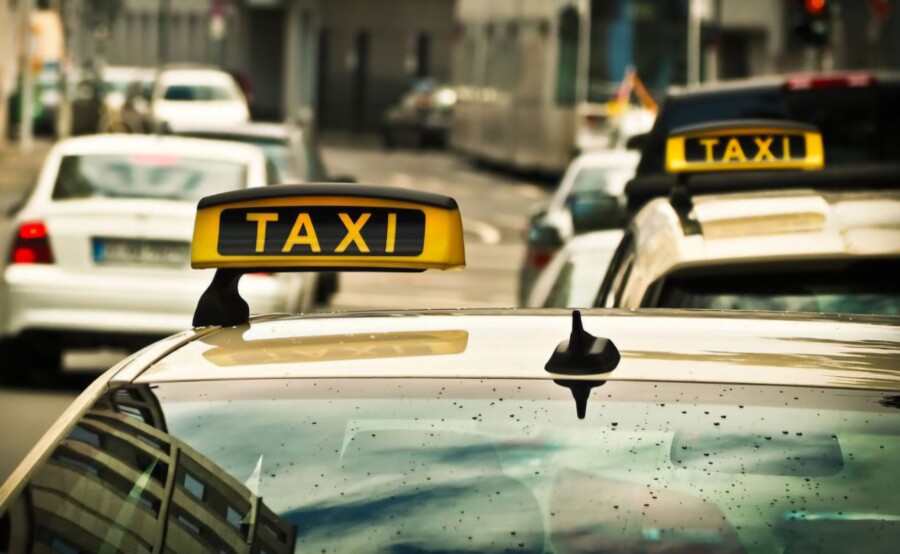 Taksista naplatio stranom turisti vožnju od 1.400 metara "tričavih" 209 evra