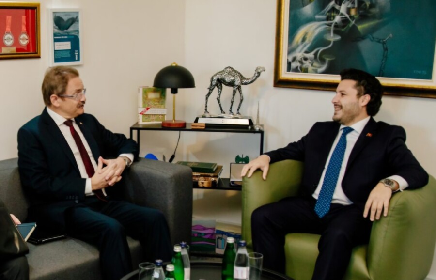 ABAZOVIĆ NJEMAČKOM AMBASADORU Građani Podgorice ukazali na potrebu za novim pristupom u vođenju lokalne politike