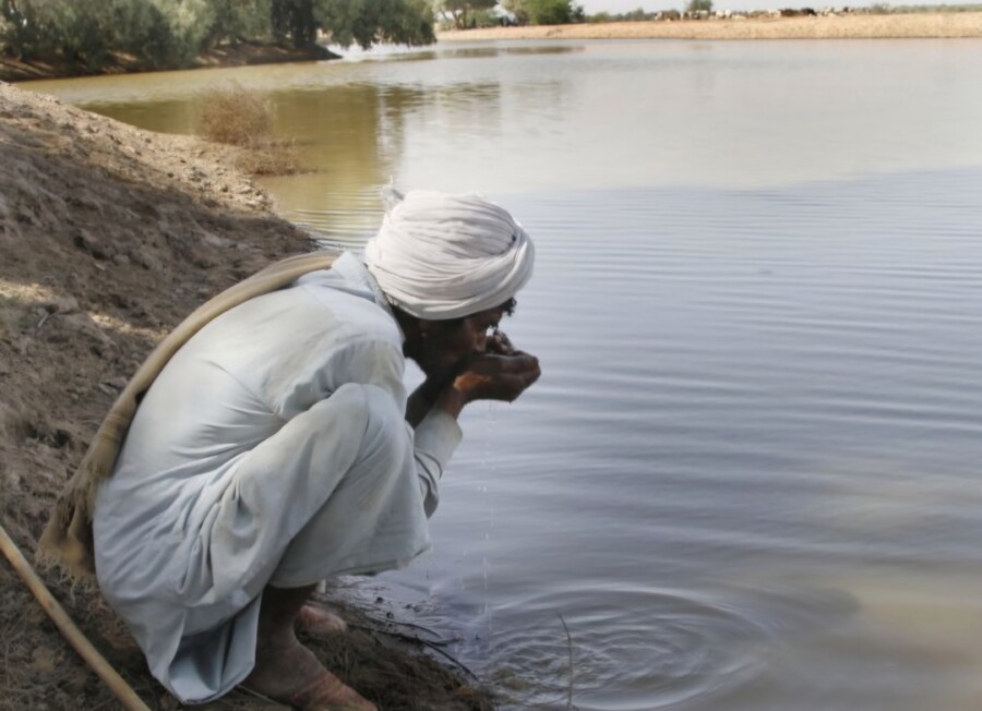 NI SAHARA NIJE ŠTO JE BILA Pustinja pogođena padavinama, stvorilo se jezero (video)
