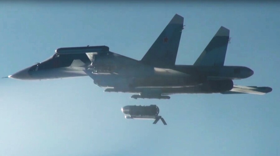 PRECIZAN RUSKI UDAR Desetine ukrajinskih vojnika žrtve ruske bombe FAB-3000