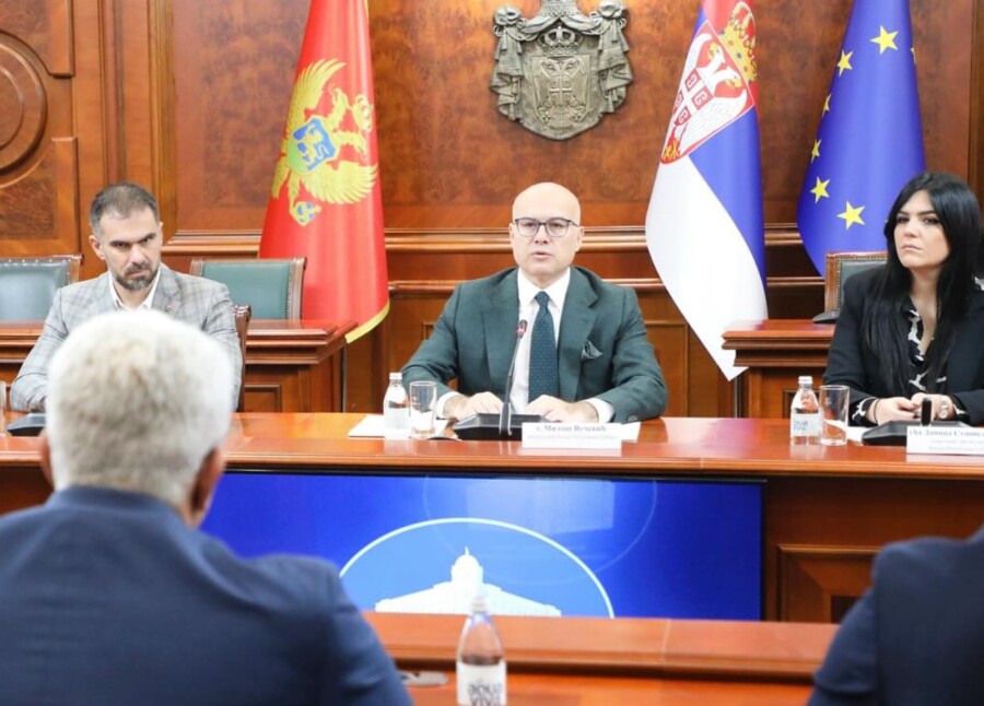 PREMIJER SRBIJE Ponosan sam na srpski narod u Crnoj Gori