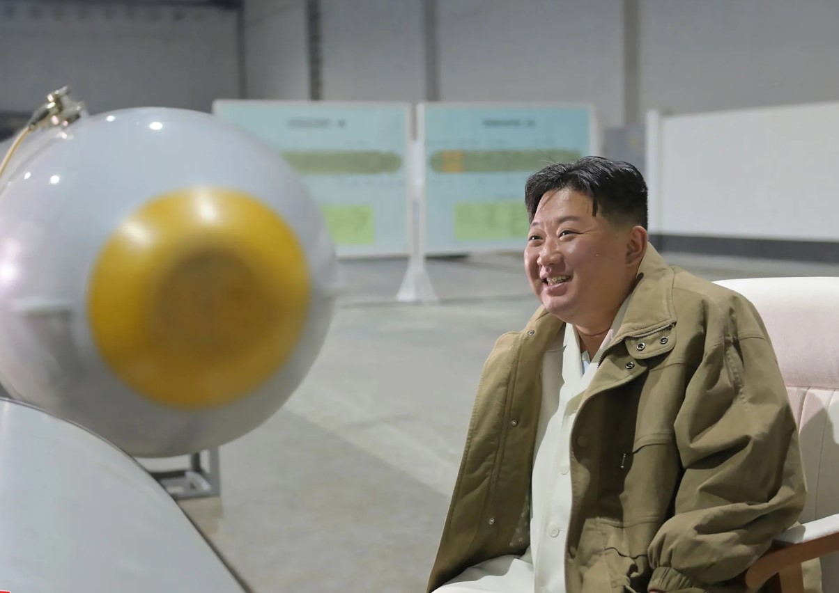 Sjevernokorejski lider naložio masovnu proizvodnju dronova samoubica