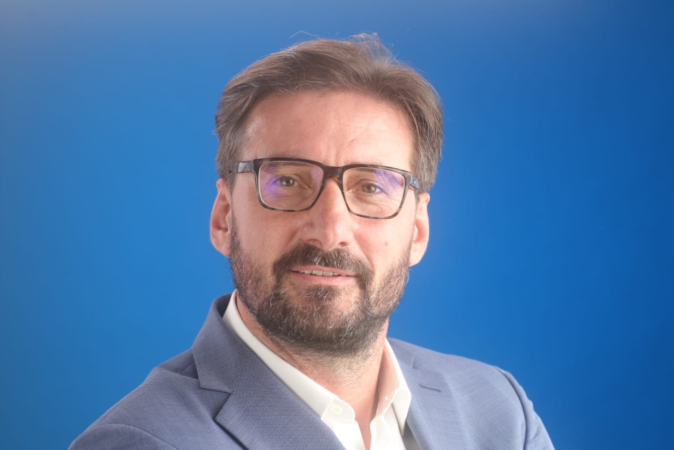 PESOVAC DRAGAŠ Vlada se zadužuje da bi vraćala dugove koje je ostavio DPS
