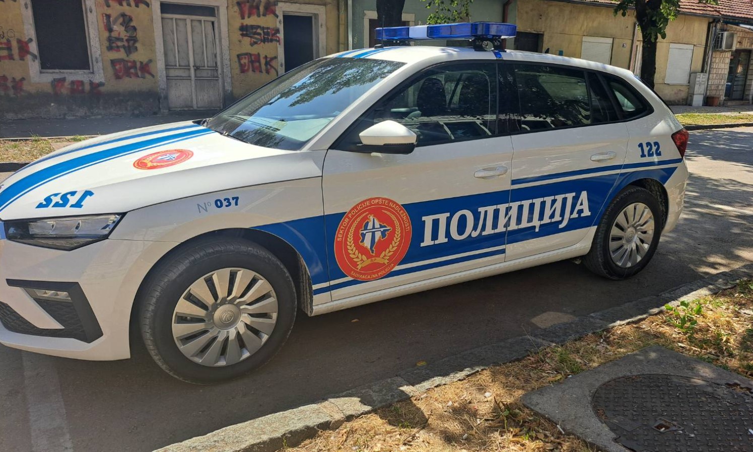 Maloljetnik u Nikšiću došao u lokal naoružan vatrenim oružjem