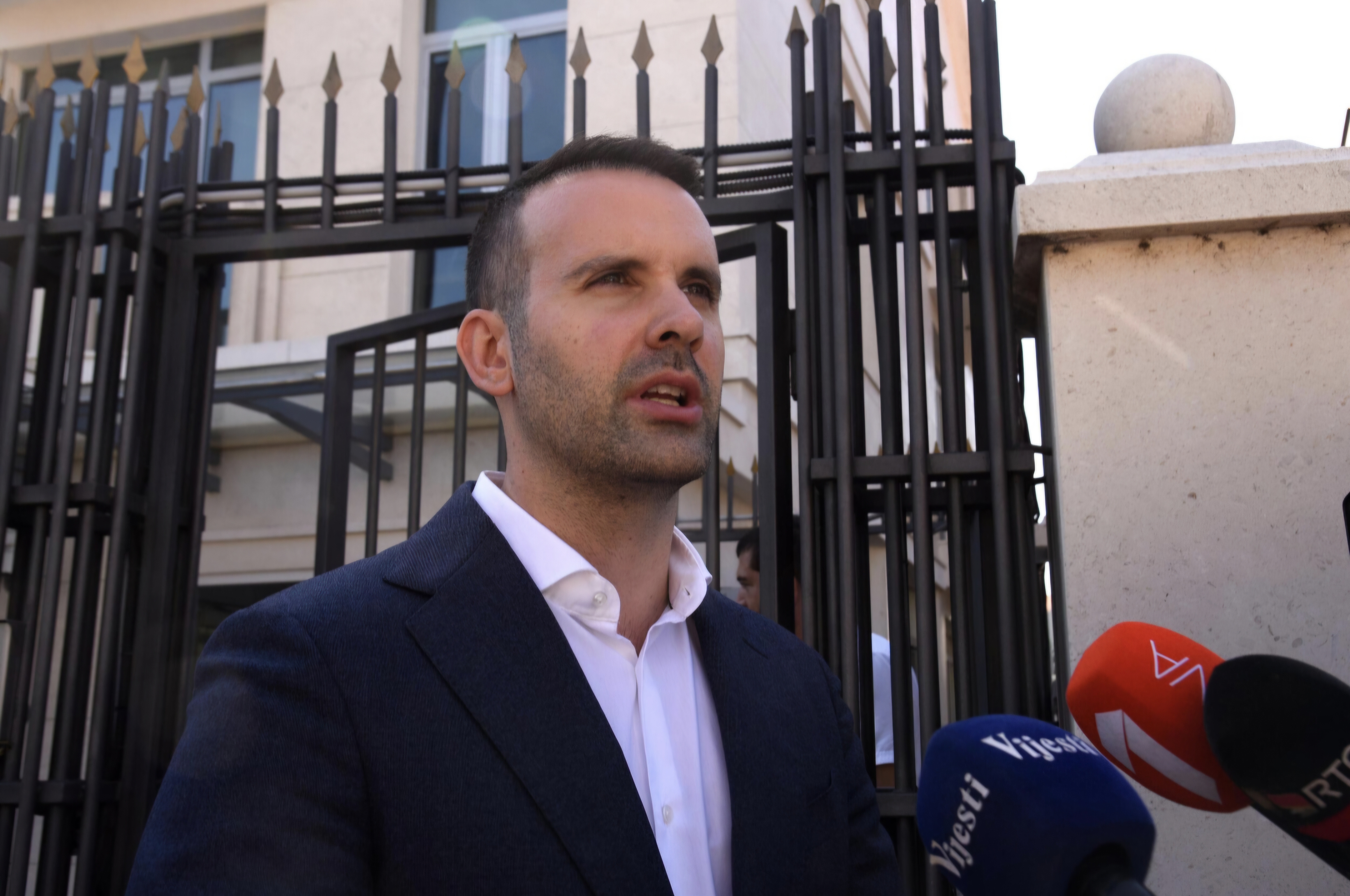 OVO NI MILO NIJE RADIO Milojko Spajić "nabacio" Tomu Čelebiću čistu zaradu