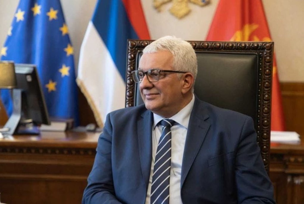 MANDIĆ Bratskim iskorakom da ponovo podignemo Njegoševu zavjetnu kapelu na Lovćenu