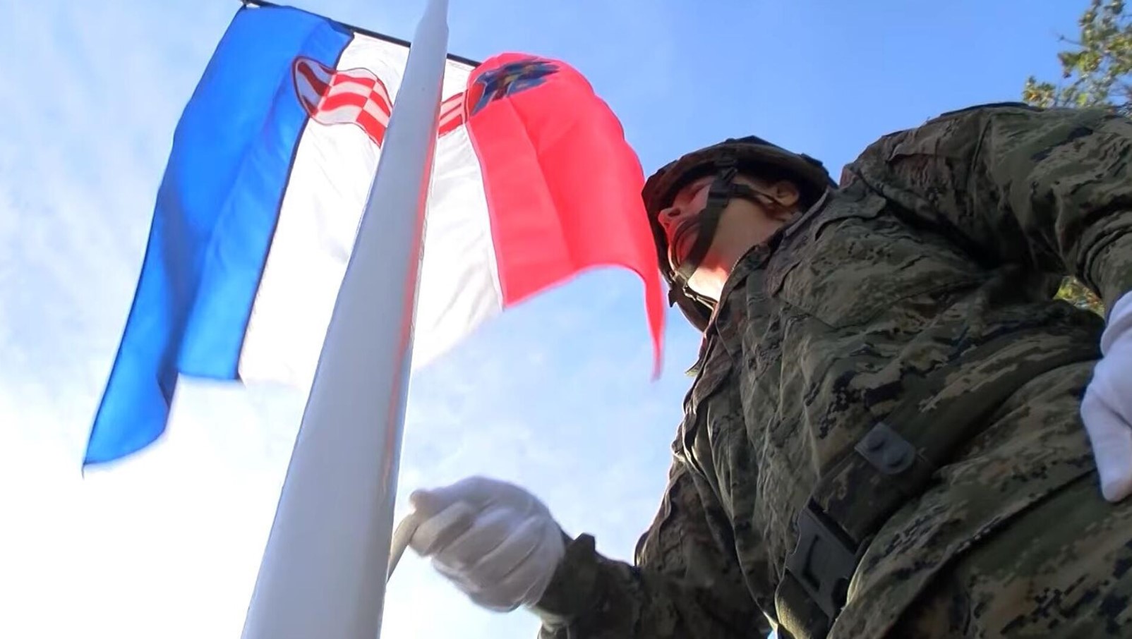 Hrvatska se naoružava "barjaktarima" i "leopardima"