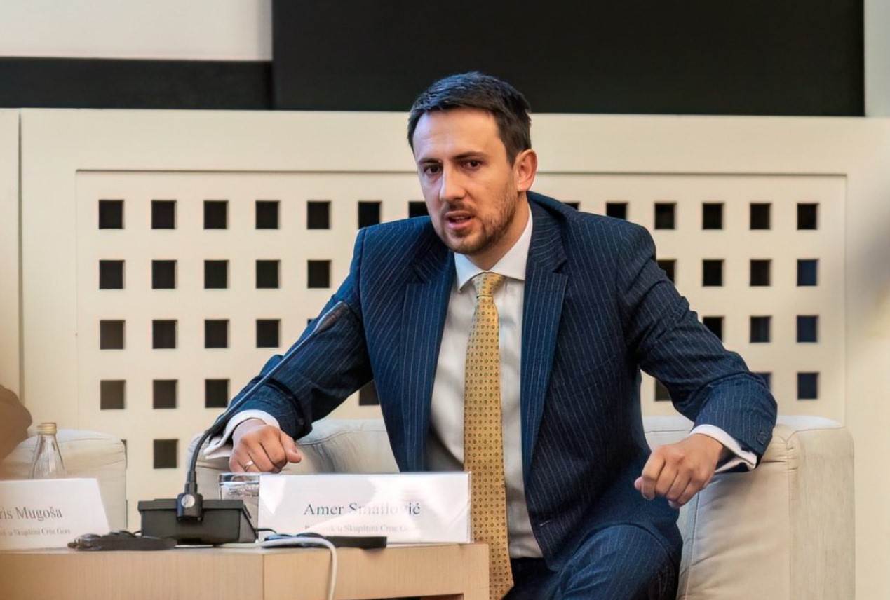 SMAILOVIĆ SE UZJOGUNIO Mandić nema mandat parlamentarne većine za priču o ustavnim promjenama