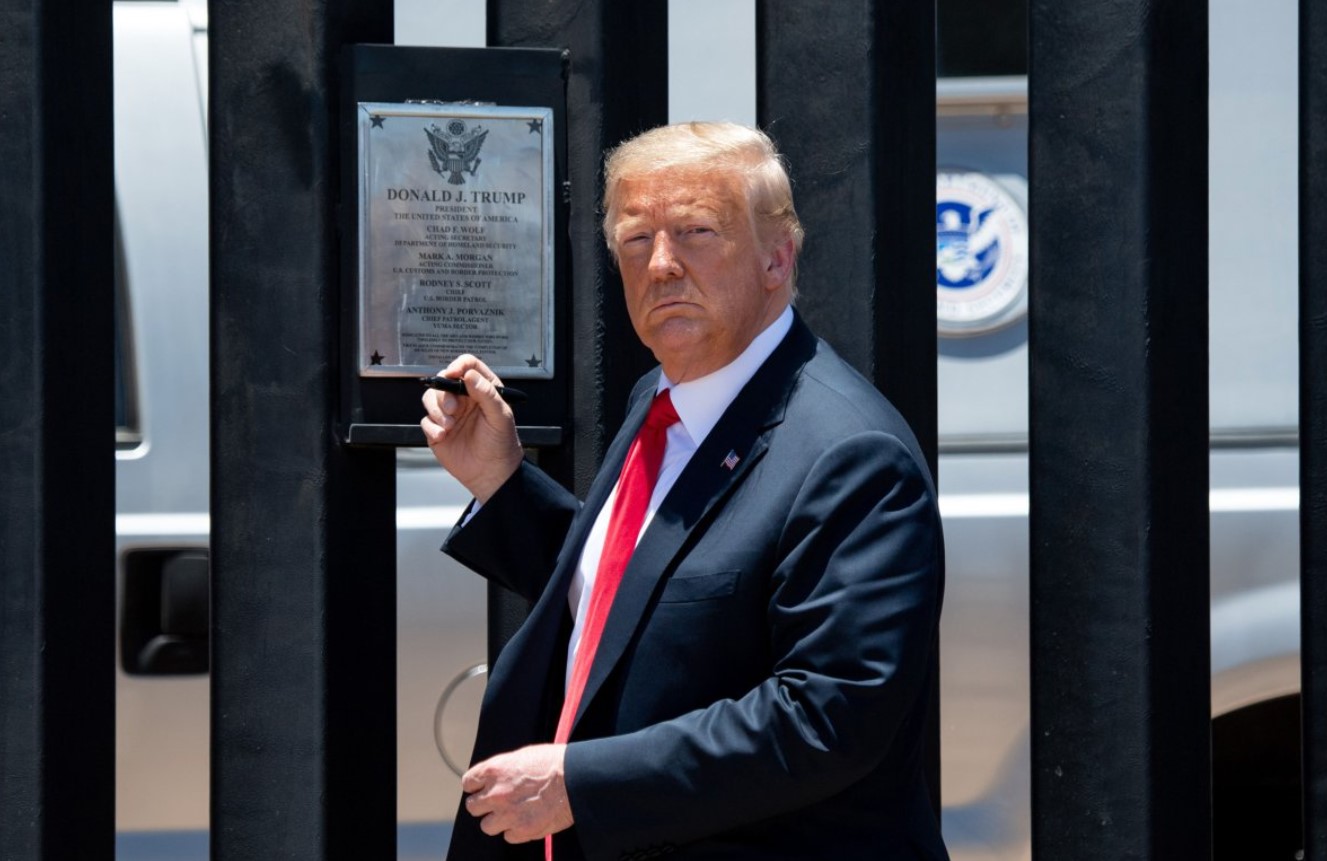 Donald Tramp će uvesti vanredno stanje u SAD