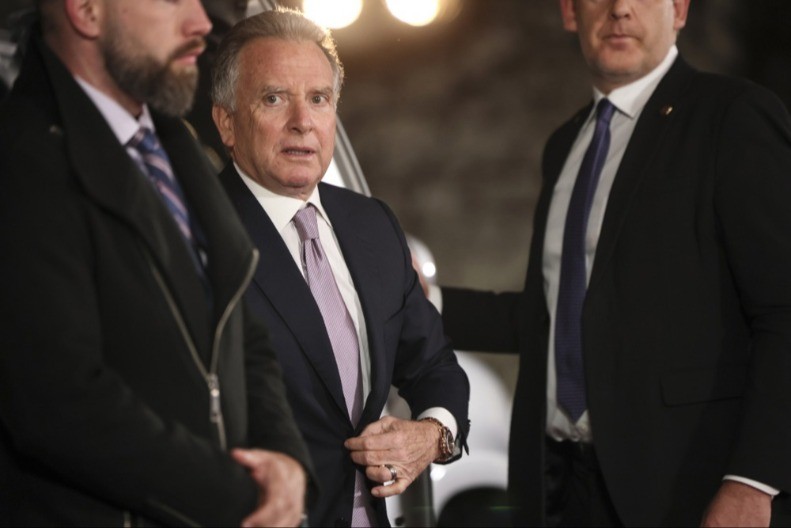 Jastrebovi u kontraofanzivi: Vitkof smeta onima koji žive od rata