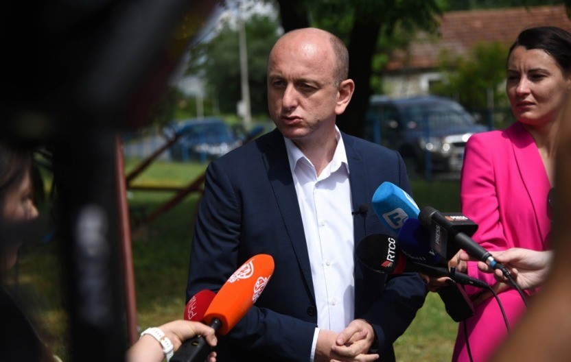 KNEŽEVIĆ: Neću pitati EU šta da radim u svojoj državi