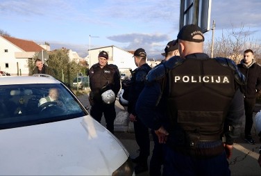 BLOKADE PREŠLE U INCIDENTE: Privođenja, sukobi i procesuiranja u Glavnom gradu