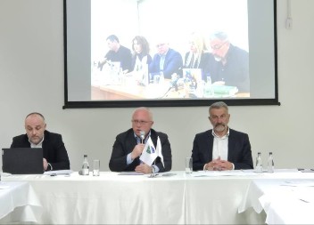 Od koalicije „svi protiv Srba“ do novih zahtjeva: Sporna inicijativa Bošnjačkog vijeća, žele kontrolu nad RTCG