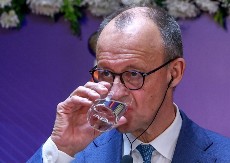 „Njemce čeka borba za opstanak“: Ruski vrh razapeo Merca zbog ekonomske katastrofe