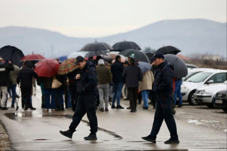 USTANAK U ZETI: Novi protest u Botunu, Knežević i Asanović uz narod