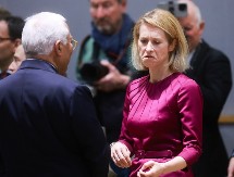 Uzdrman Atlantik: Kalas govori o slomu povjerenja, fon der Lajen poziva na oprez