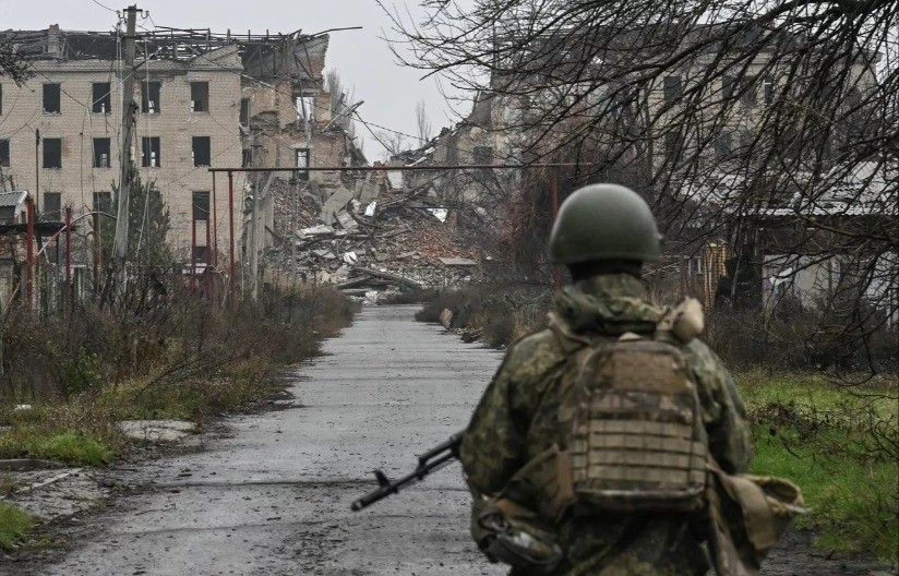 BIJELE ZASTAVE NA FRONTU: Hiljade ukrajinskih vojnika pred smrzavanjem, obruč se zatvara