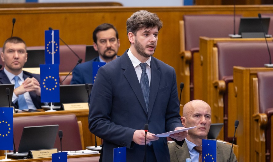 RANI RADOVI ČARAPIĆA Fotografija sa Milom i pitanje da li je PES isto što i DPS?