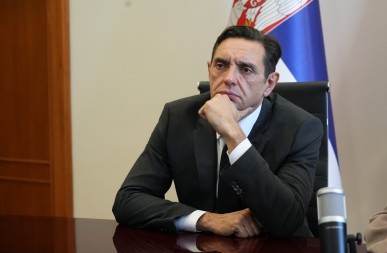 VULIN Dritan Abazović zabavan, vrlo koristan i nepogrešivo bira mjesta za izlazak u Beogradu