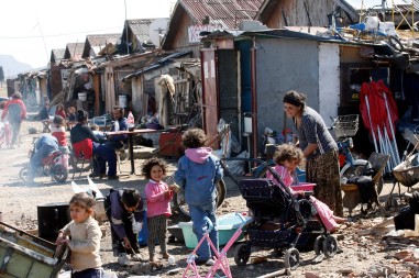 Nađite rješenje za trudnice RE populacije koje nemaju sredstava da plate porođaj